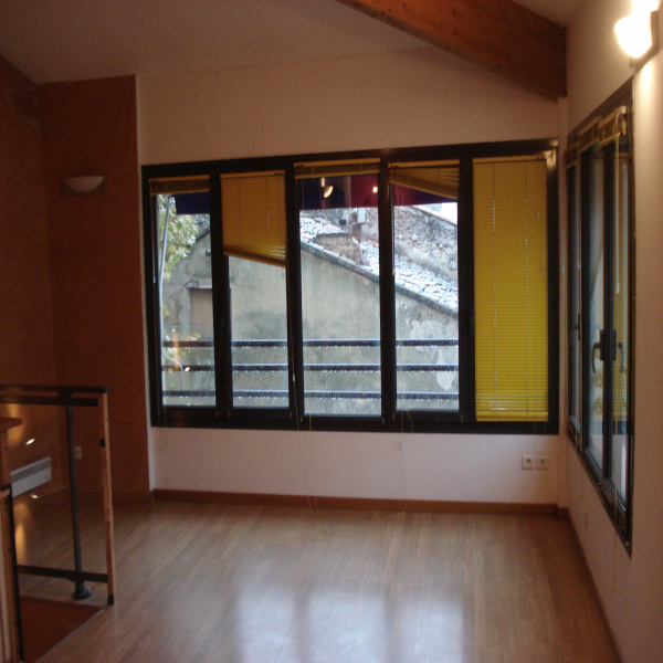 Offres de vente Maison de village La Roquebrussanne 83136