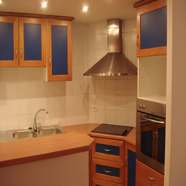 Offres de location Maison de village La Roquebrussanne 83136